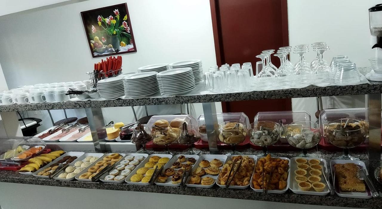 Giroto Hotel Realeza Kültér fotó