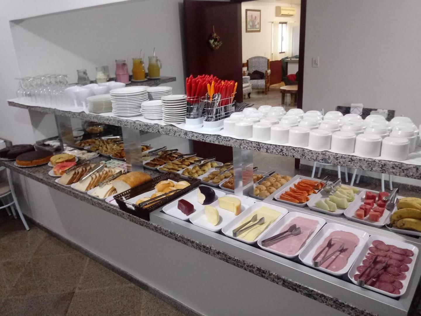 Giroto Hotel Realeza Kültér fotó