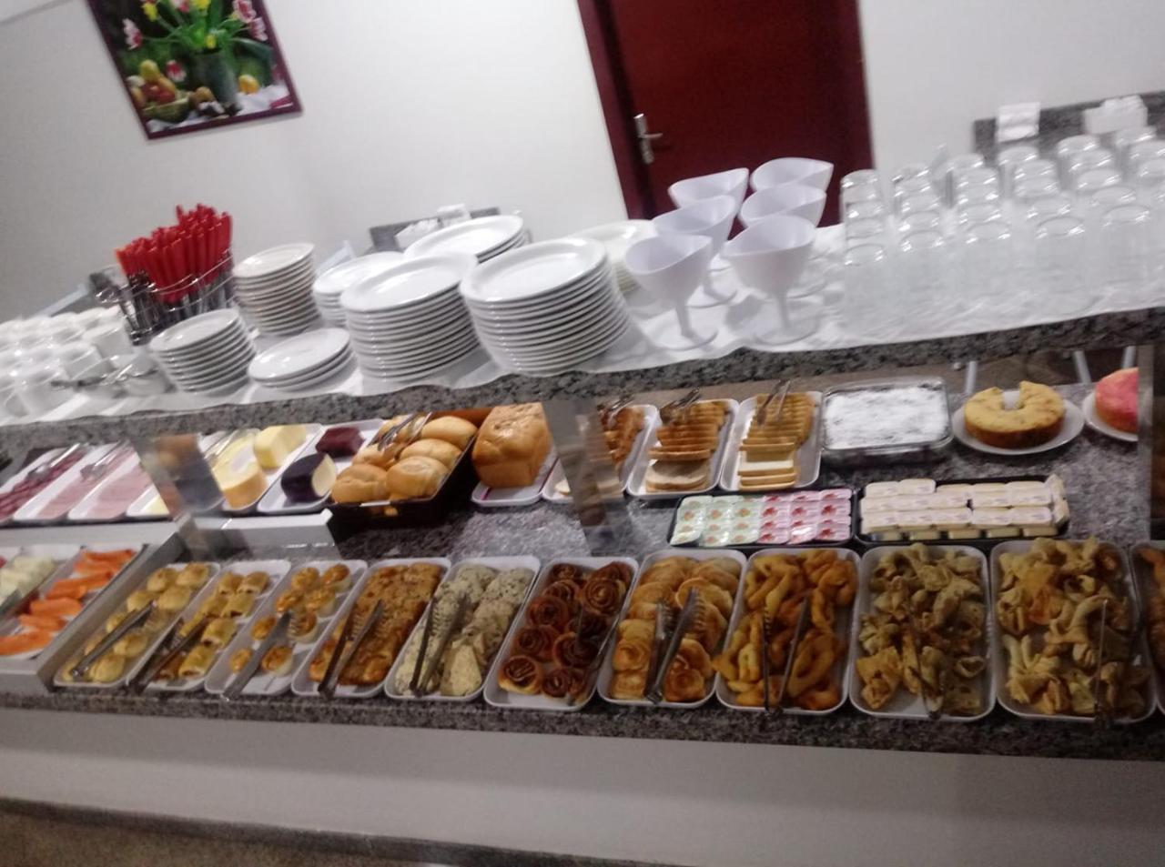 Giroto Hotel Realeza Kültér fotó